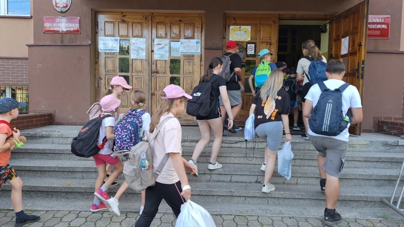 Młodzi paleontolodzy podbijają Miedary!